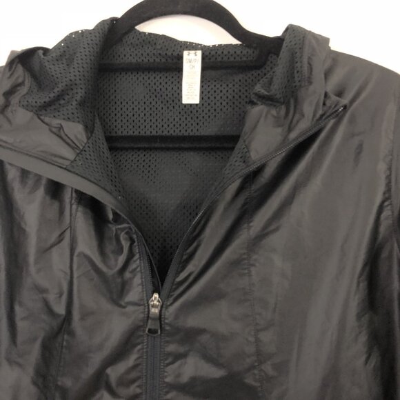 Under Armour Size S Run True Jacket Black Full-Zip Hooded Windbreaker MLB Logo - Picture 7 of 10
